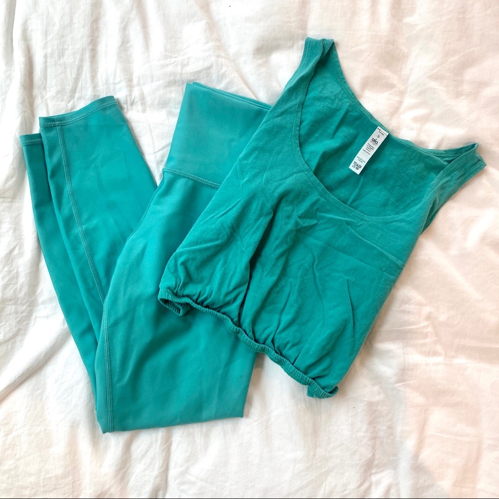 Alo Yoga Leggings and Cool Breeze Tank in Ocean Teal Set